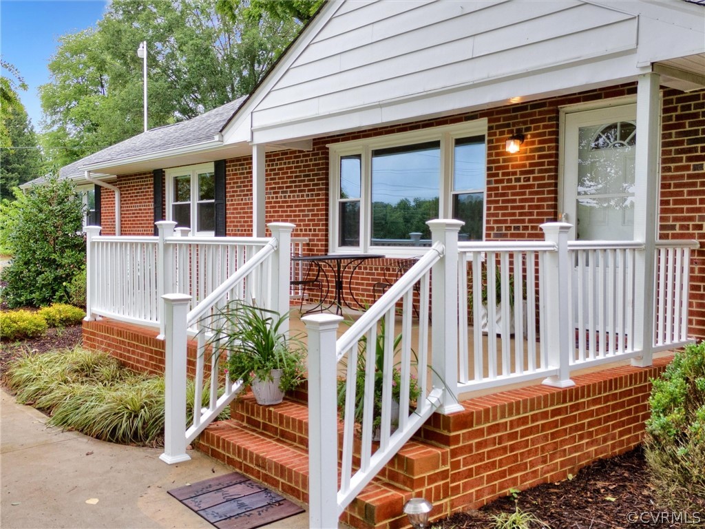 6998 Cold Harbor Road Mechanicsville, VA 23111 - Photo 1 of 31 Gallery Image 1