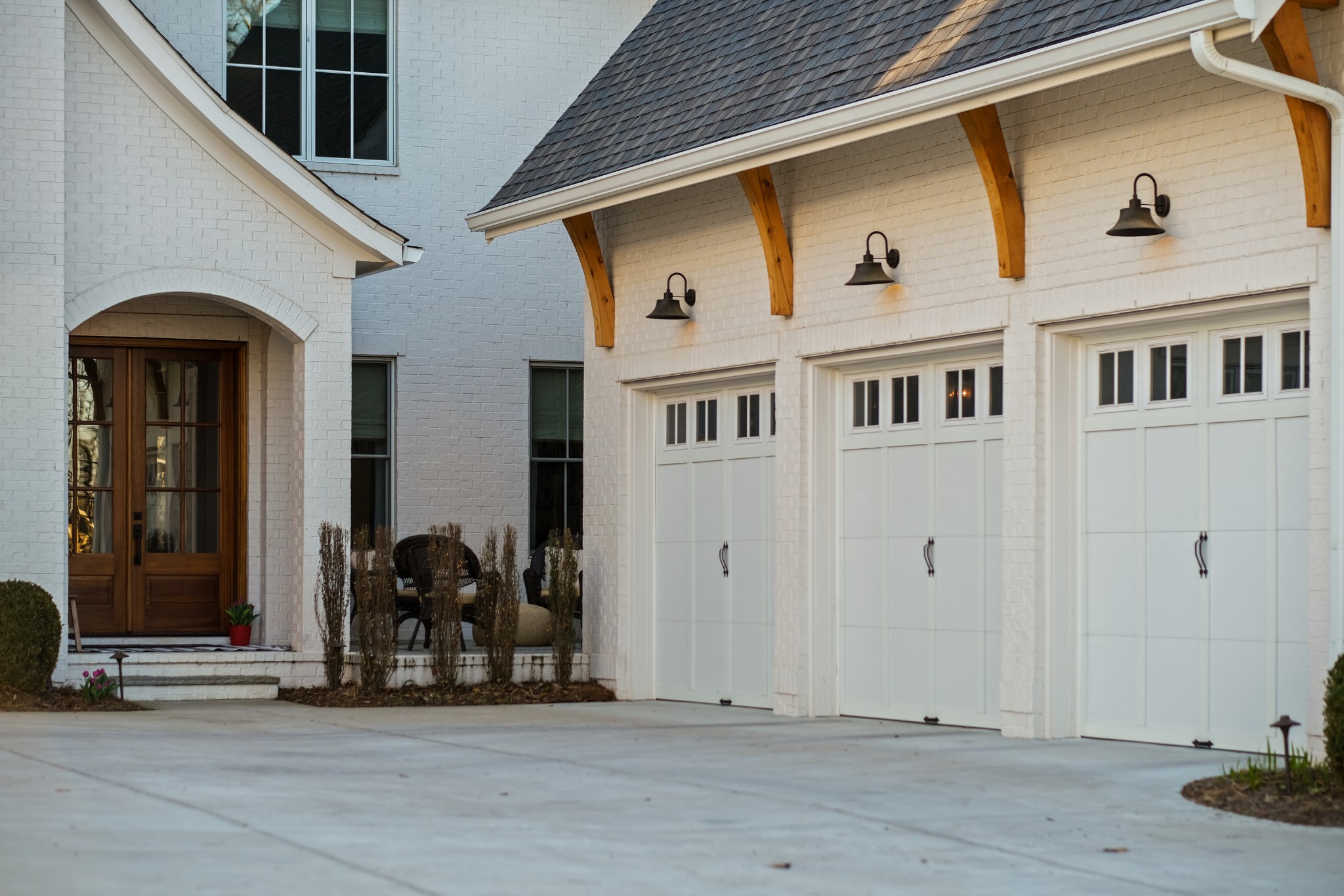 3003 Hobbs Road, Unit B Nashville, TN 37215 - Photo 3 of 70 a front view of a house with a yard