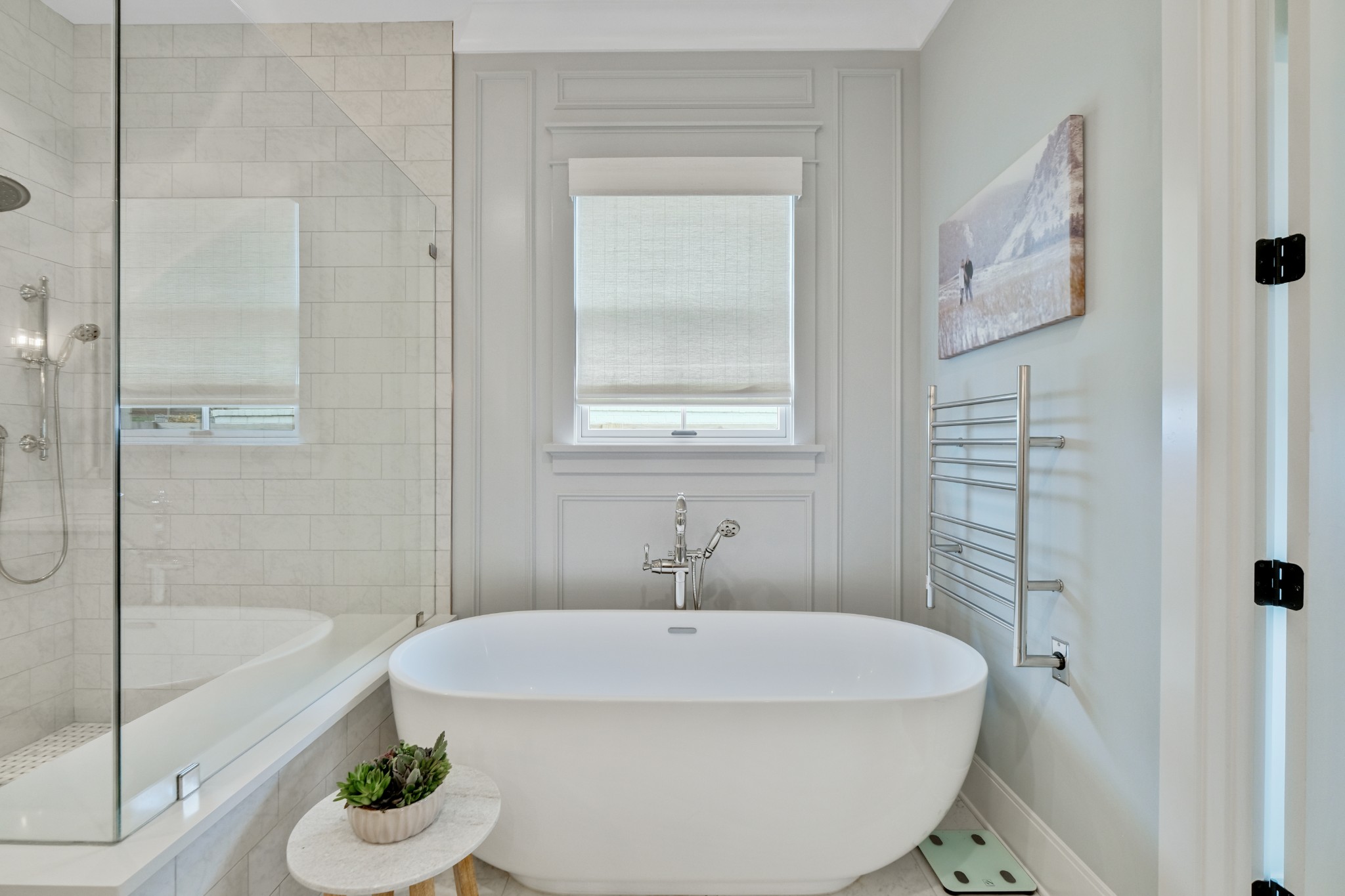 3003 Hobbs Road, Unit B Nashville, TN 37215 - Photo 33 of 70 a white bath tub sitting next to a white toilet