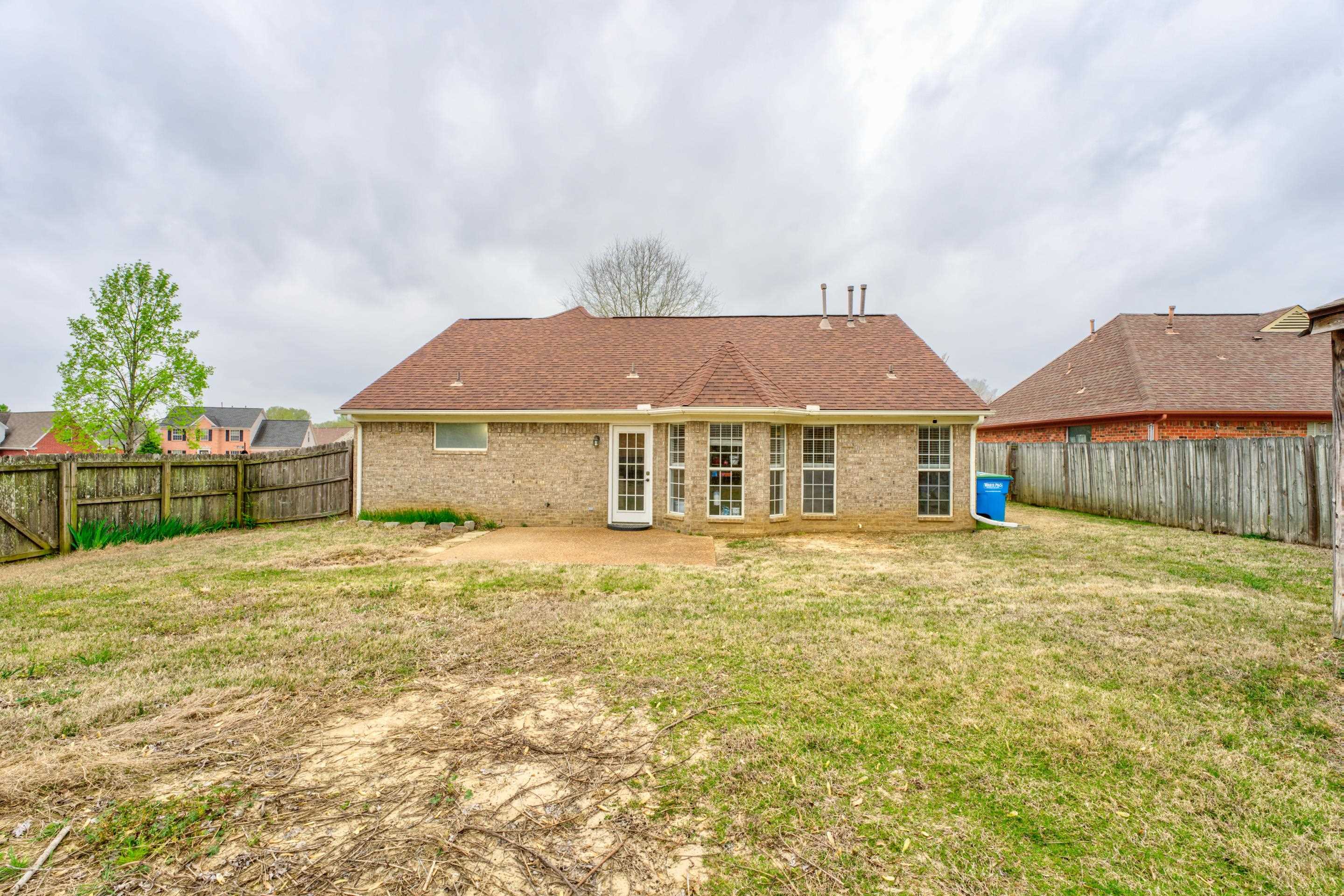 11668 Millwind Drive Arlington, TN 38002 - Photo 19 of 22 a front view of house with yard
