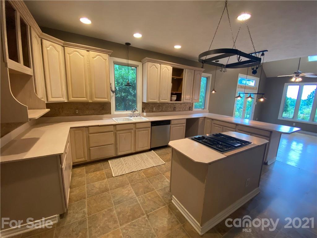 4411 Epley Road Morganton, NC 28655 - Photo 13 of 45 Gallery Image 13