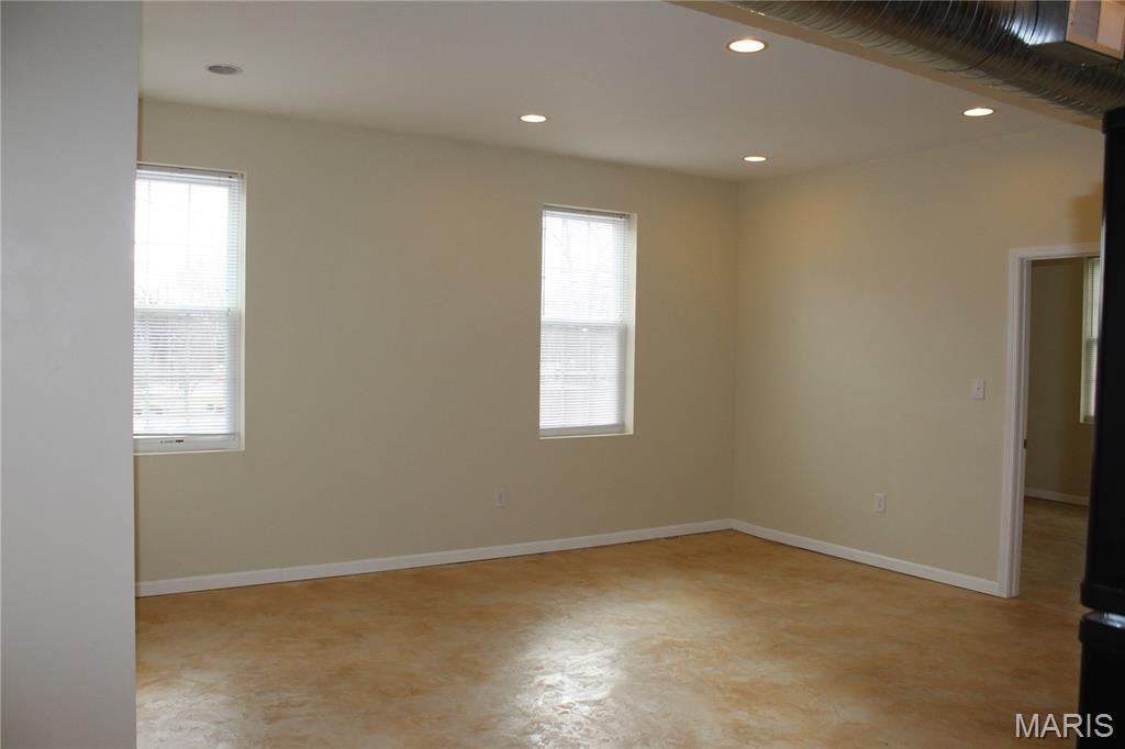 419 South Florissant Road, Unit 3N Ferguson, MO 63135 - Photo 3 of 11