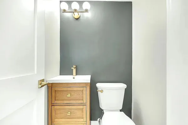 $225,000 | 2929 Southeast Ocean Boulevard, Unit E4, Stuart, FL 34996