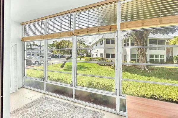 $225,000 | 2929 Southeast Ocean Boulevard, Unit E4, Stuart, FL 34996