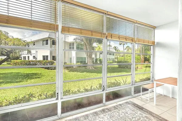 $225,000 | 2929 Southeast Ocean Boulevard, Unit E4, Stuart, FL 34996