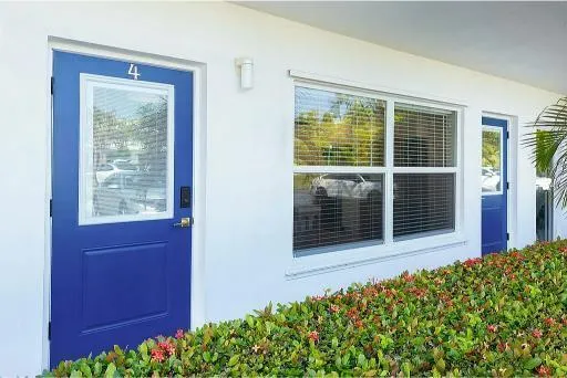 $225,000 | 2929 Southeast Ocean Boulevard, Unit E4, Stuart, FL 34996