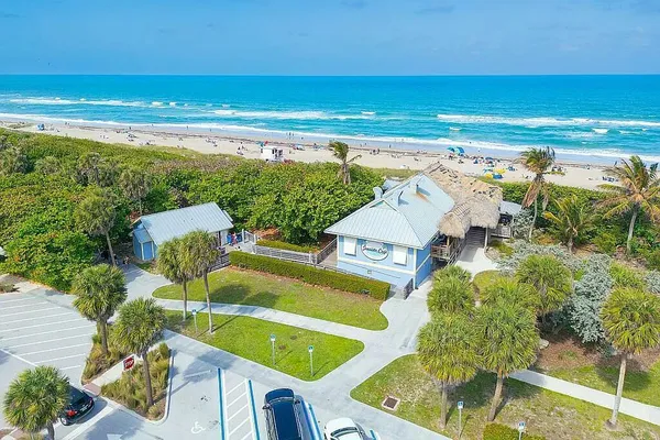 $225,000 | 2929 Southeast Ocean Boulevard, Unit E4, Stuart, FL 34996