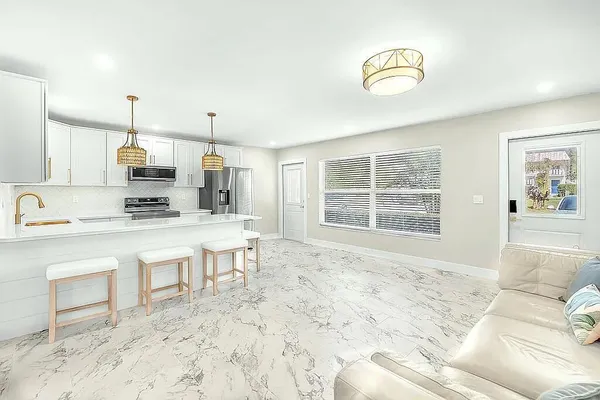 $225,000 | 2929 Southeast Ocean Boulevard, Unit E4, Stuart, FL 34996