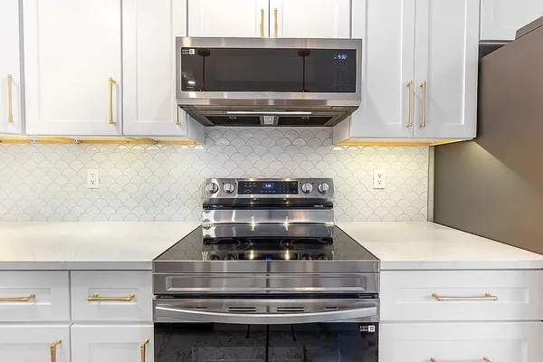 $225,000 | 2929 Southeast Ocean Boulevard, Unit E4, Stuart, FL 34996