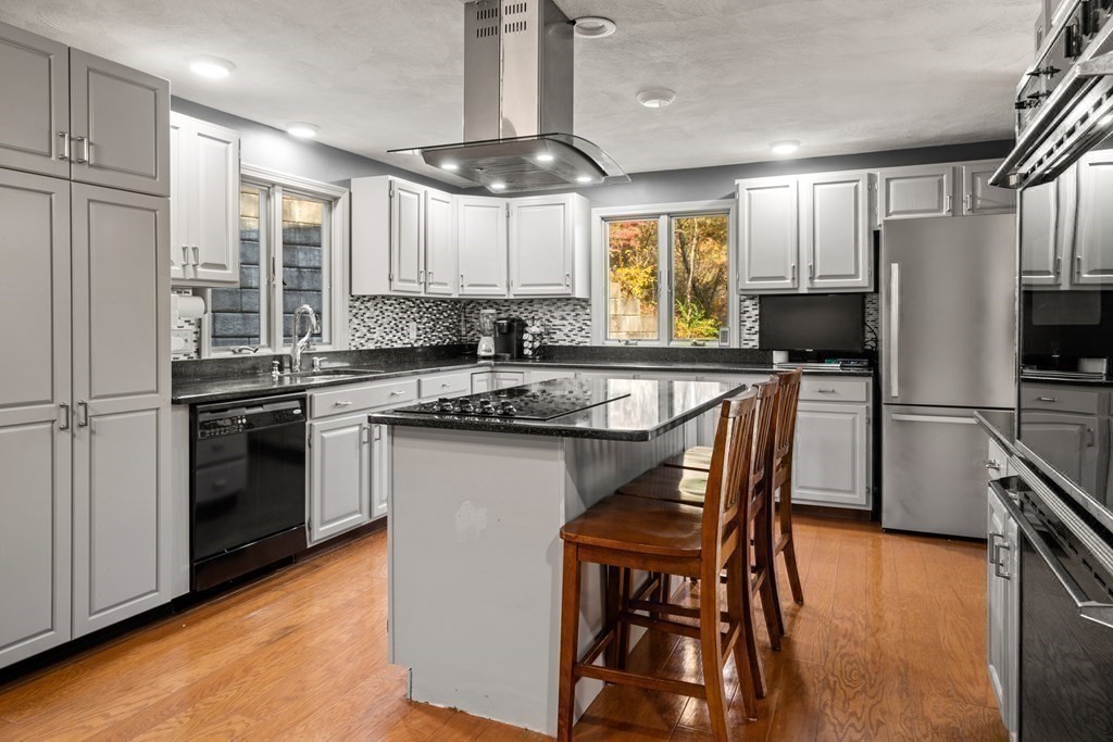 57 Summer Hill Road Maynard, MA 01754 - Photo 13 of 31