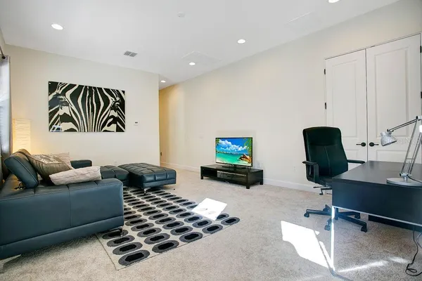 $6,000 | 8455 Via Vittoria Way, Orlando, FL 32819