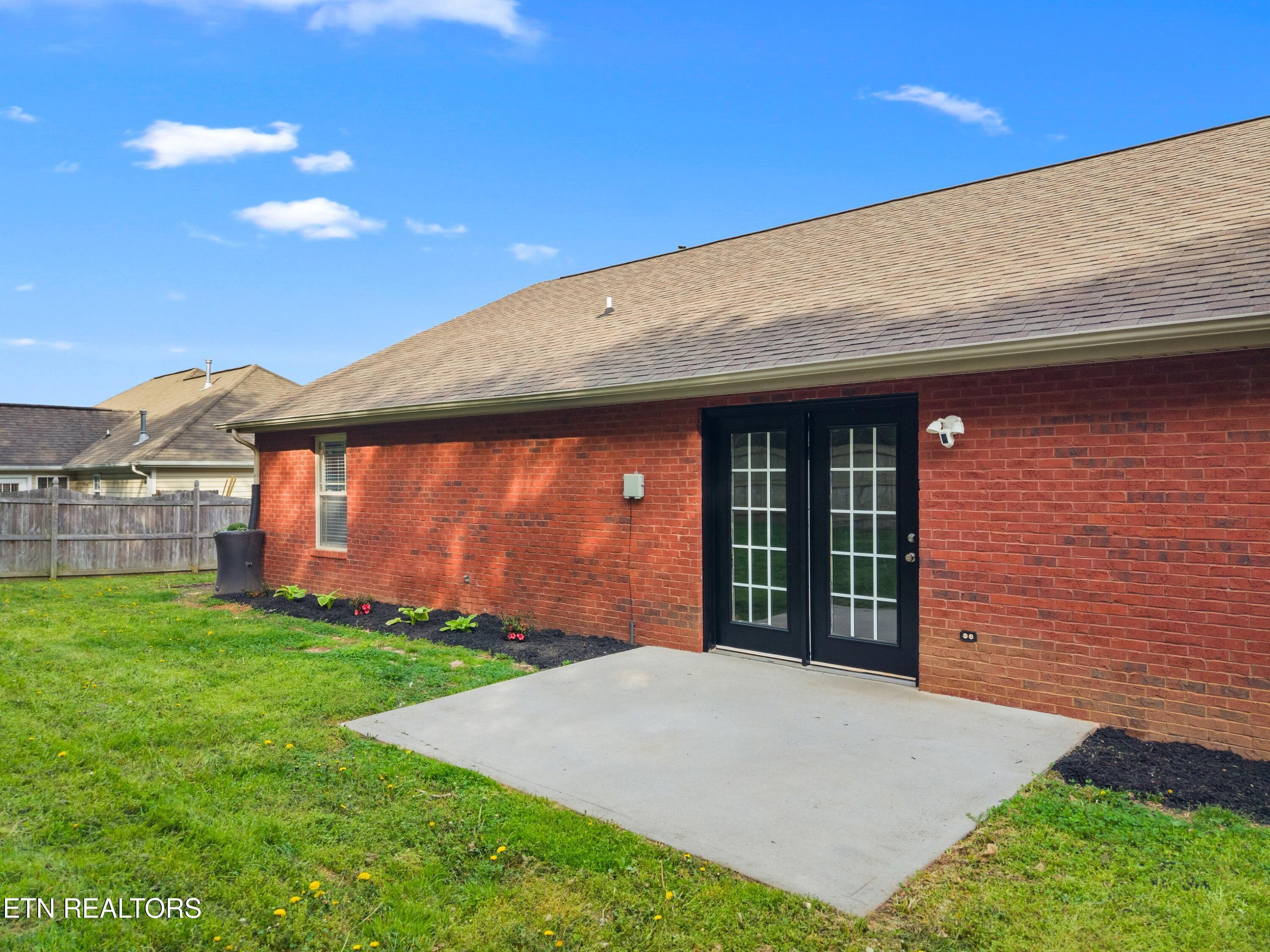 4534 Waldon Pond Lane Corryton, TN 37721 - Photo 34 of 41 071-4534WaldonPondLn-Corryton-37721-SMAL