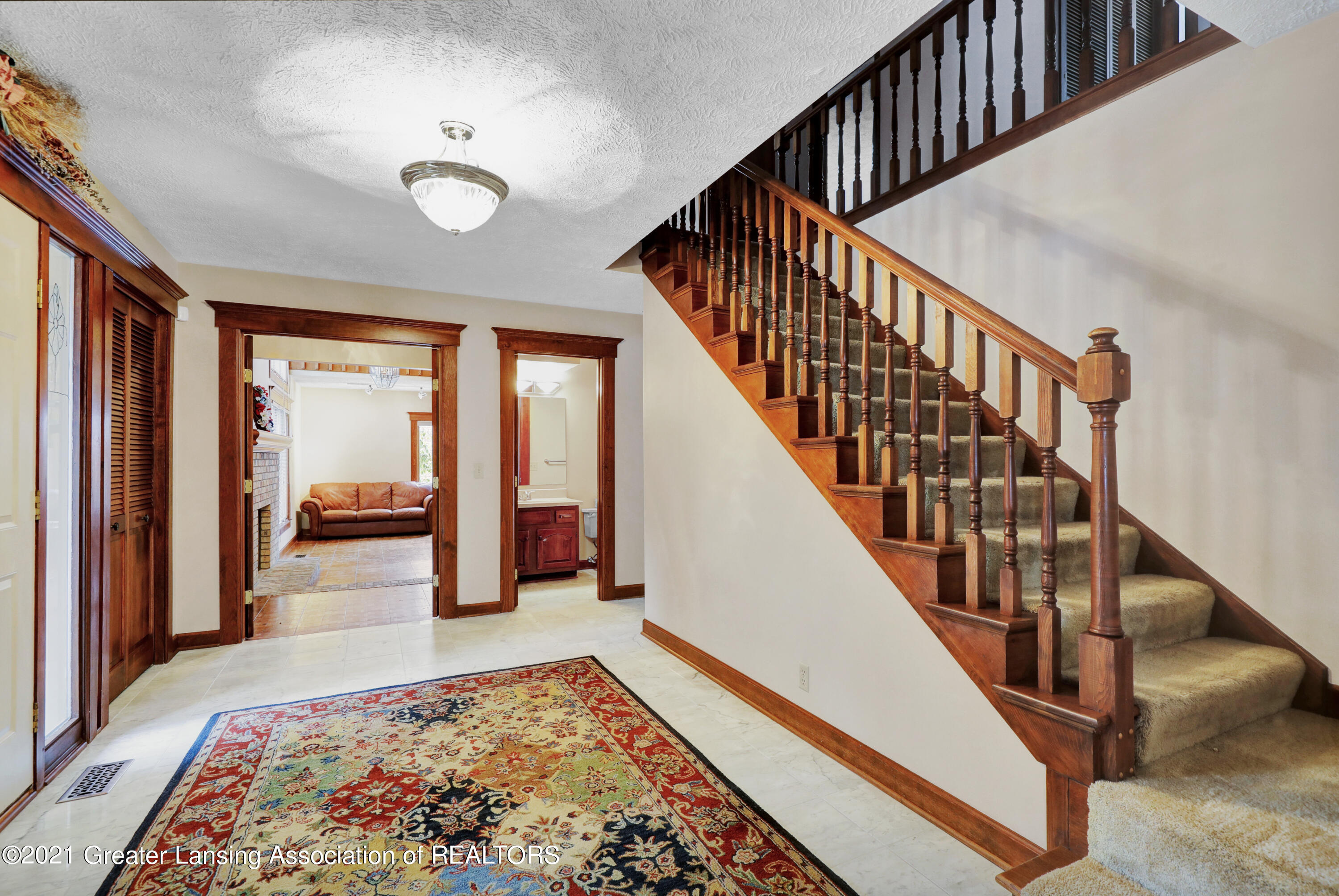 1494 Dennison Road East Lansing, MI 48823 - Photo 3 of 40 Grand Entry