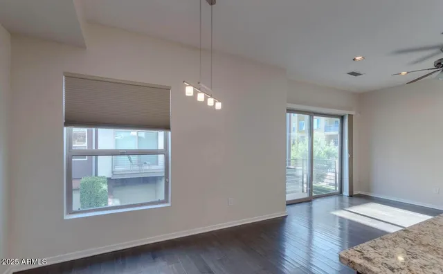 $2,400 | 525 West Lakeside Drive, Unit 134, Tempe, AZ 85281