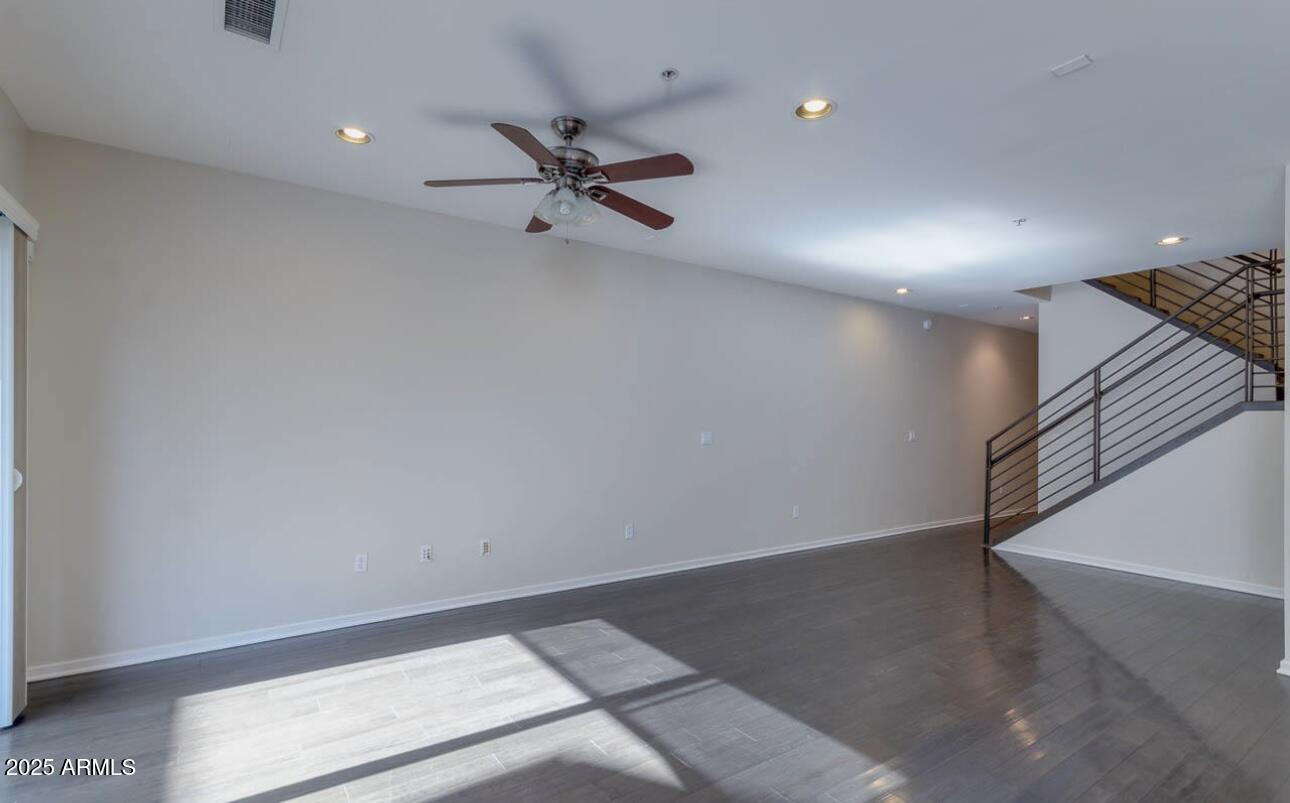 525 West Lakeside Drive, Unit 134 Tempe, AZ 85281 - Photo 20 of 36 IMG_4027