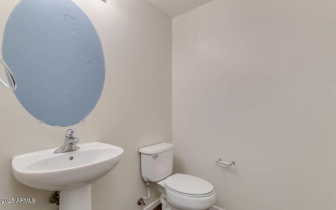 525 West Lakeside Drive, Unit 134 Tempe, AZ 85281 - Photo 22 of 36 IMG_4022