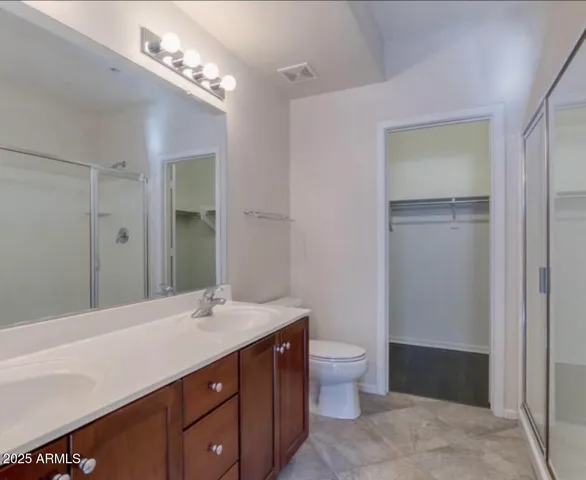 $2,400 | 525 West Lakeside Drive, Unit 134, Tempe, AZ 85281