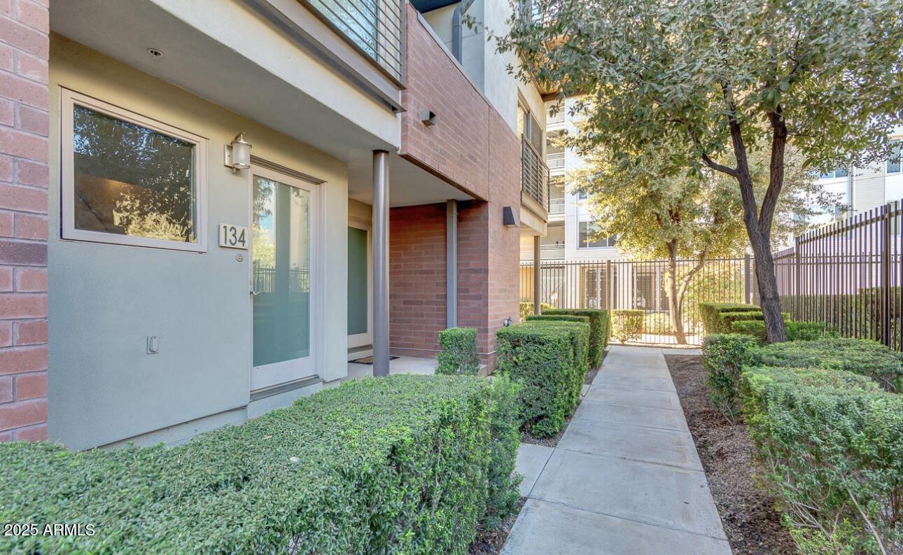 525 West Lakeside Drive, Unit 134 Tempe, AZ 85281 - Photo 4 of 36 IMG_4034