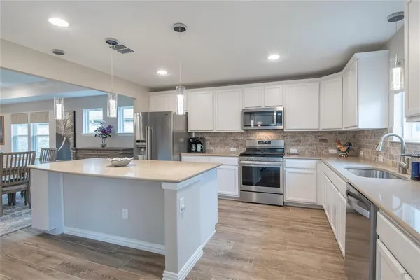 $2,300 | 7633 Rampart Drive, Aubrey, TX 76227