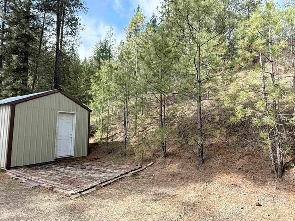 $110,000 | 42078 Porcupine Bay Road, Davenport, WA 99122