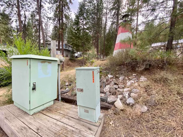 $110,000 | 42078 Porcupine Bay Road, Davenport, WA 99122