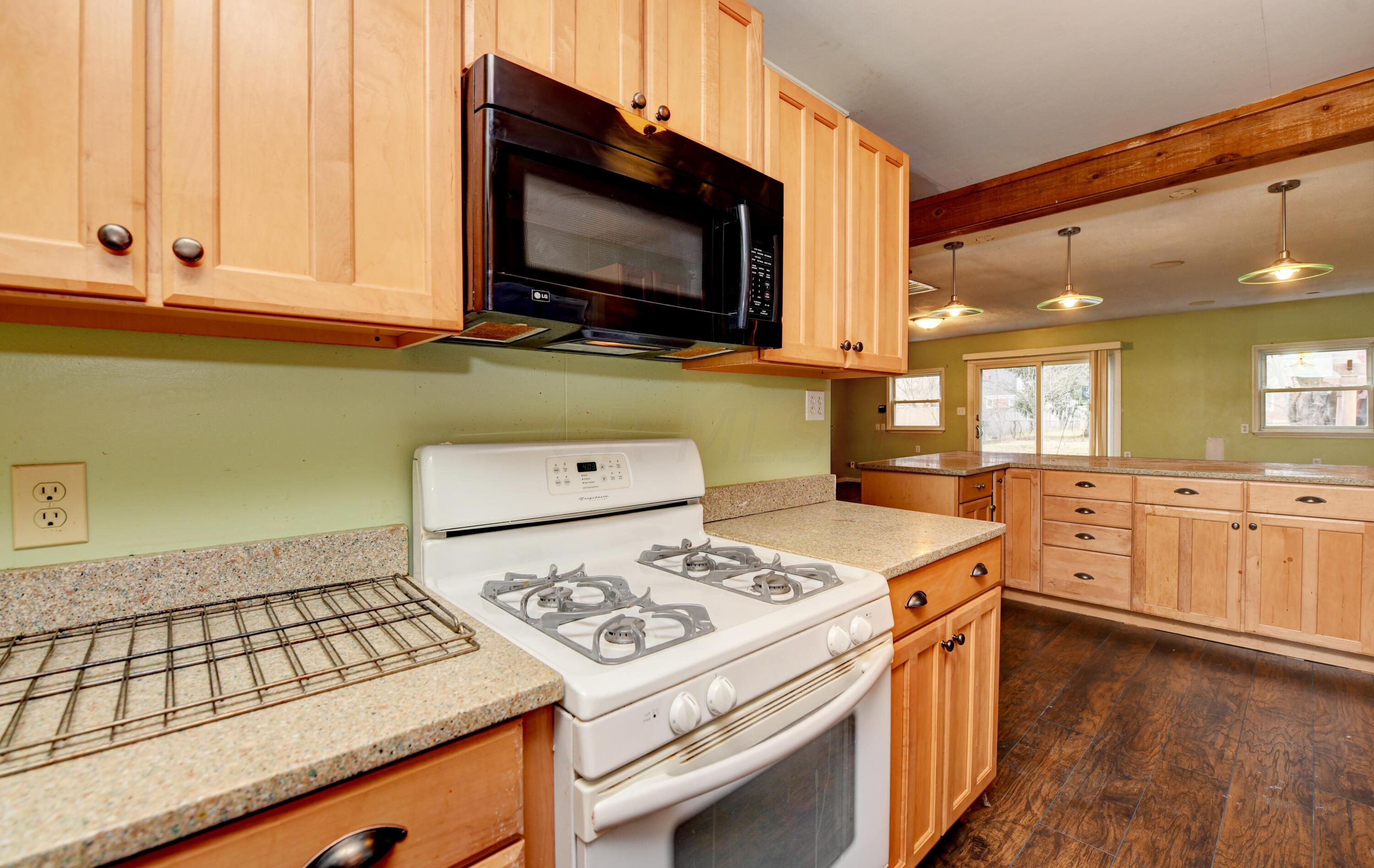Kitchen (3) (3)