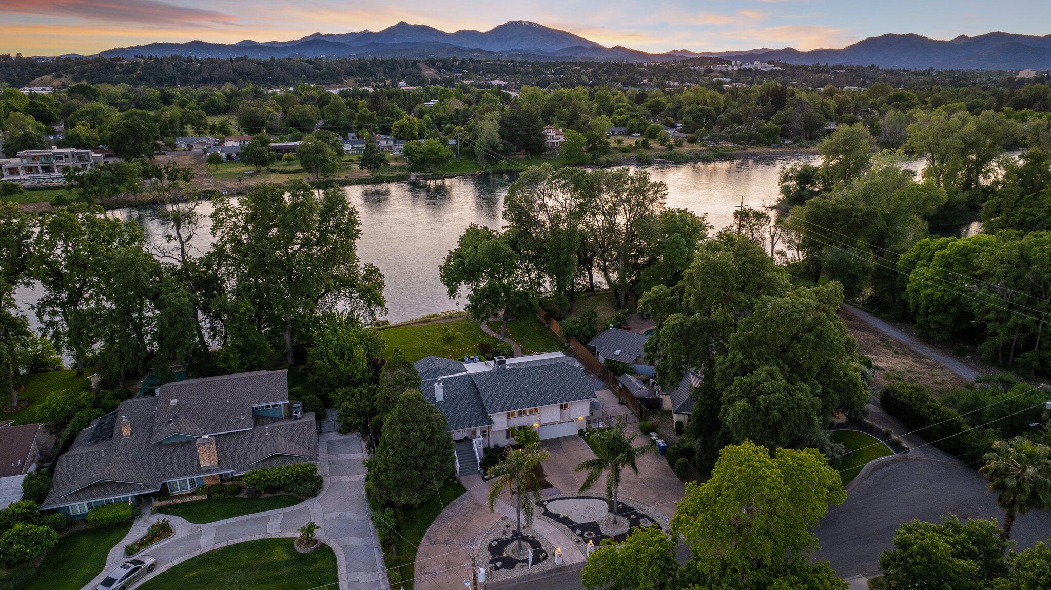 3074 Brent Road Redding, CA 96002 - Photo 1 of 219 Riverfront Home