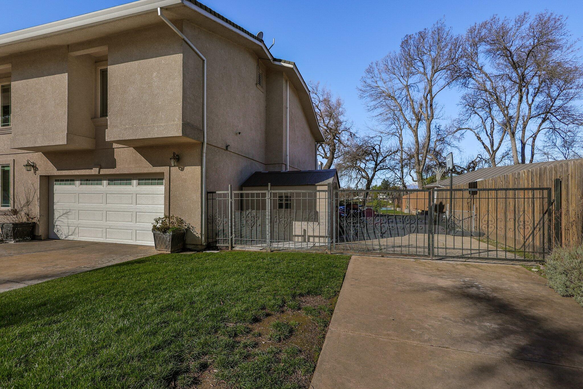 3074 Brent Road Redding, CA 96002 - Photo 118 of 219 Gated/paved RV/Boat Parking