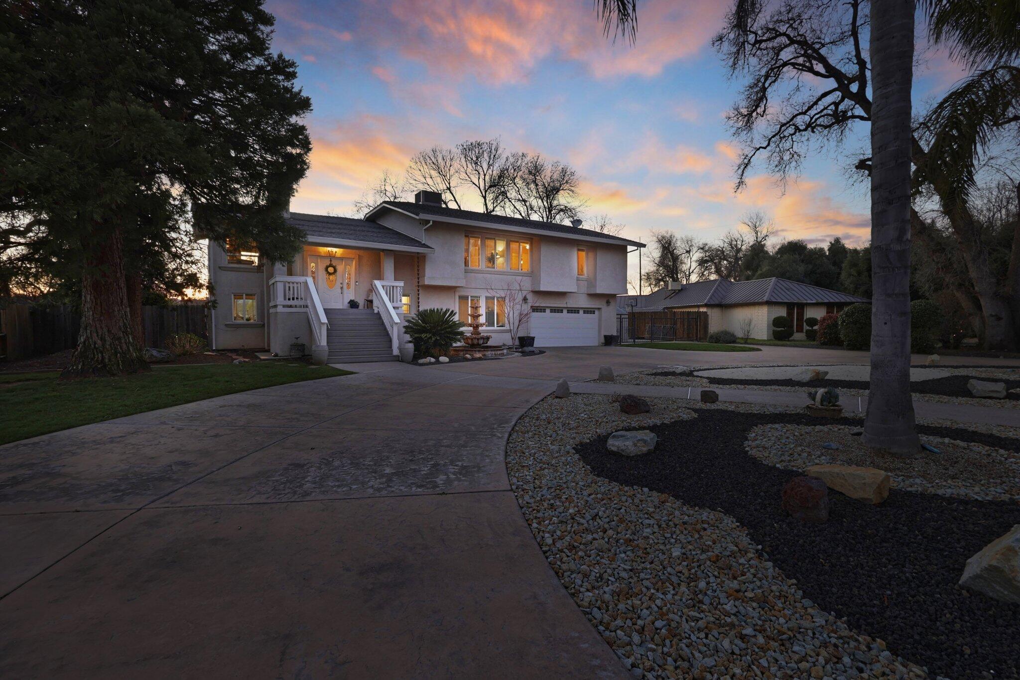 3074 Brent Road Redding, CA 96002 - Photo 152 of 219 Front of Home at Twilight