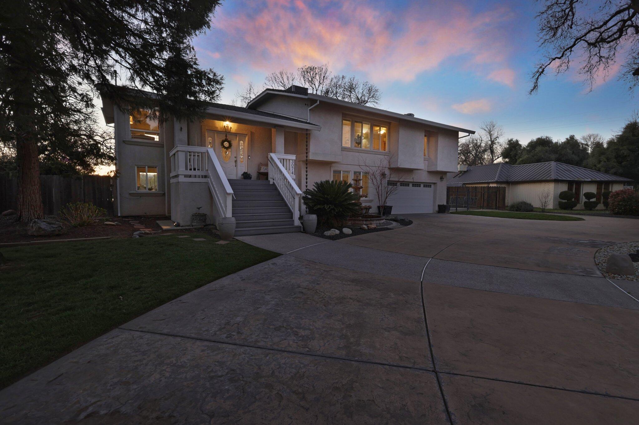 3074 Brent Road Redding, CA 96002 - Photo 155 of 219 Front of Home at Twilight
