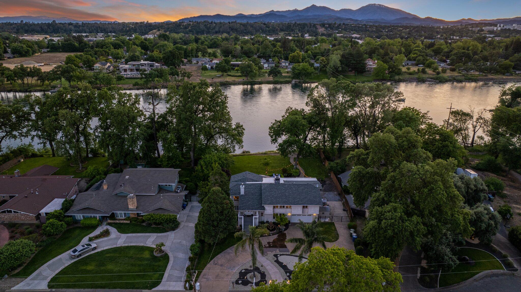 3074 Brent Road Redding, CA 96002 - Photo 28 of 219 Riverfront Home