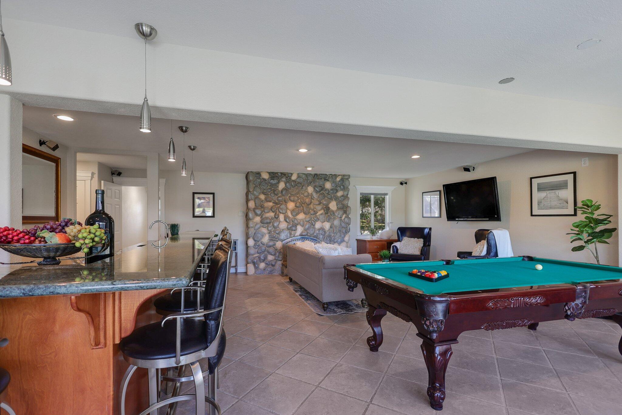3074 Brent Road Redding, CA 96002 - Photo 92 of 219 Huge Entertaining Rm w Pool/River Views