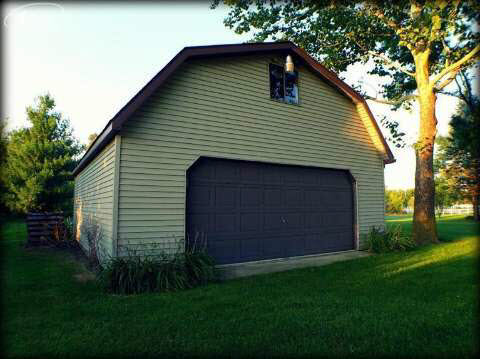 8186 Calkins Road Flint, MI 48532 - Photo 36 of 37 20421179-35.JPG