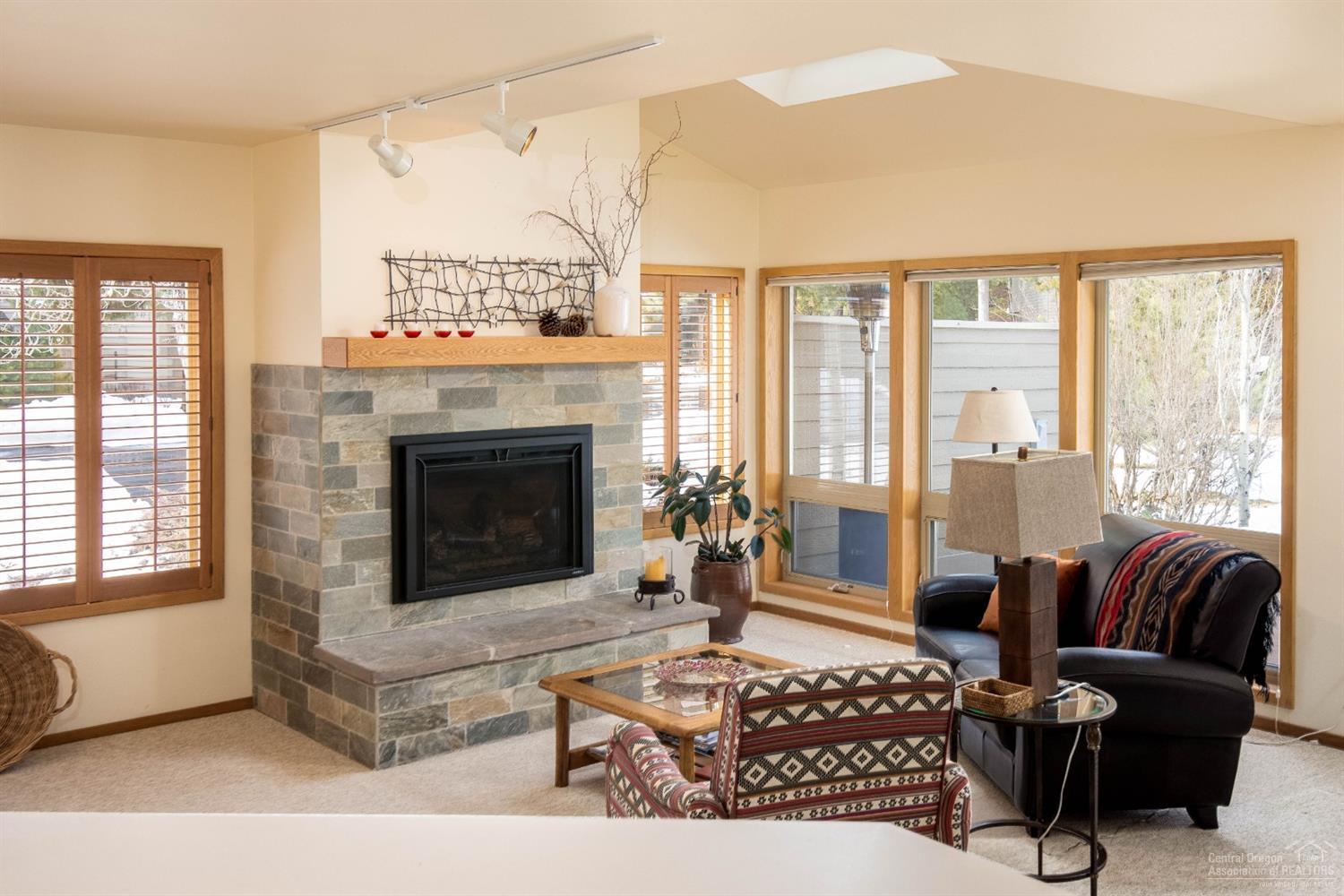 17651 Bittern Lane Sunriver, OR 97707 - Photo 5 of 25 Additional Photo