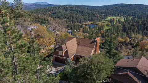 $949,900 | 855 Sonoma Drive, Lake Arrowhead, CA 92352