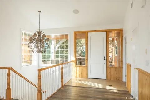 $949,900 | 855 Sonoma Drive, Lake Arrowhead, CA 92352