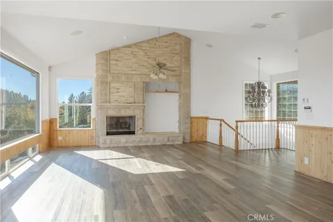 $949,900 | 855 Sonoma Drive, Lake Arrowhead, CA 92352