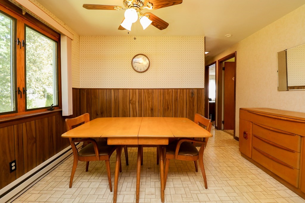62 Blossom Road West Springfield, MA 01089 - Photo 6 of 23 Gallery Image 6