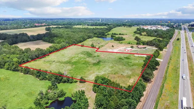 $370,000 | 3402 Interstate 20, Van, TX 75790