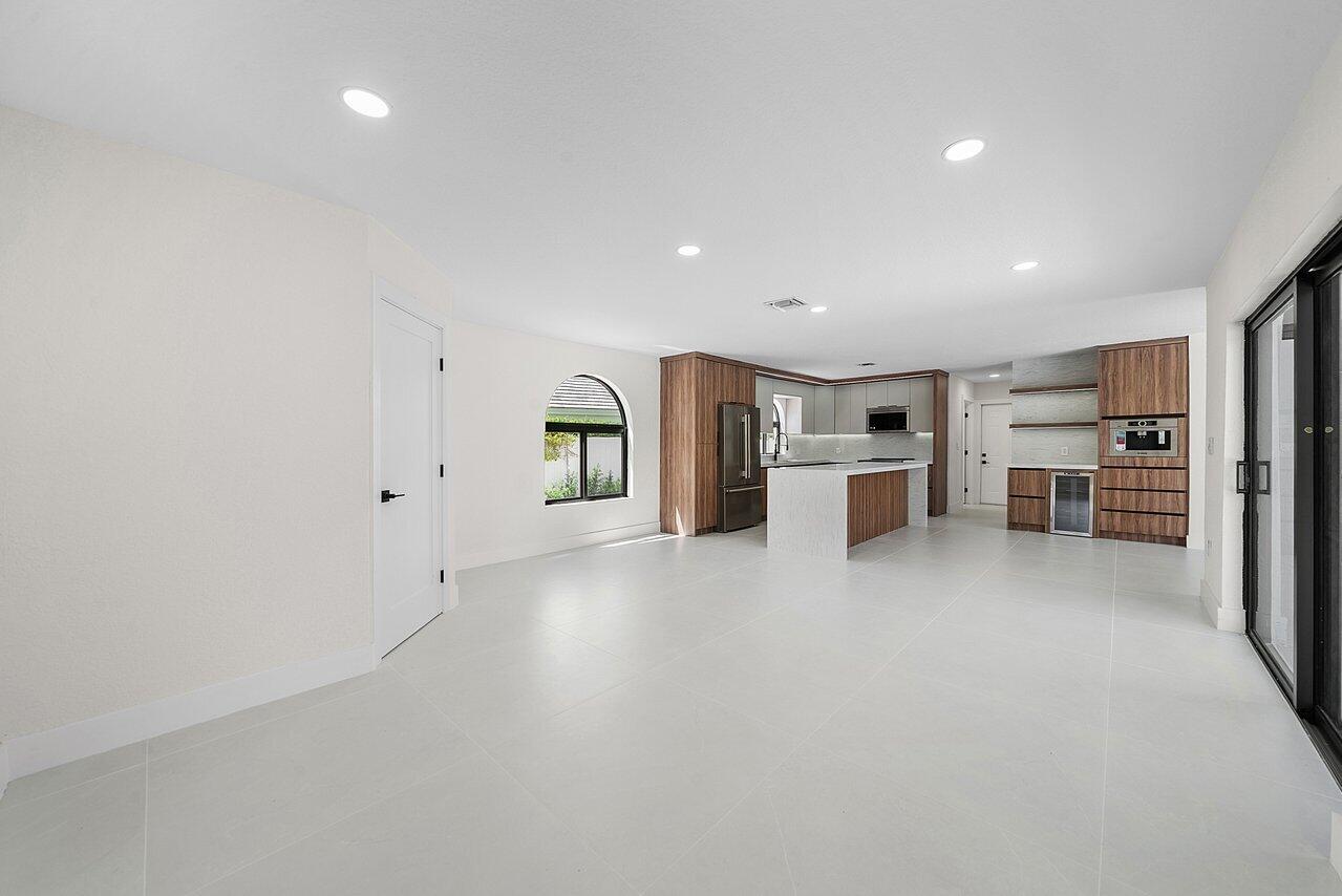 7548 Fairway Trail Boca Raton, FL 33487 - Photo 12 of 41 016-7548FairwayTrail-BocaRaton-FL-33487-