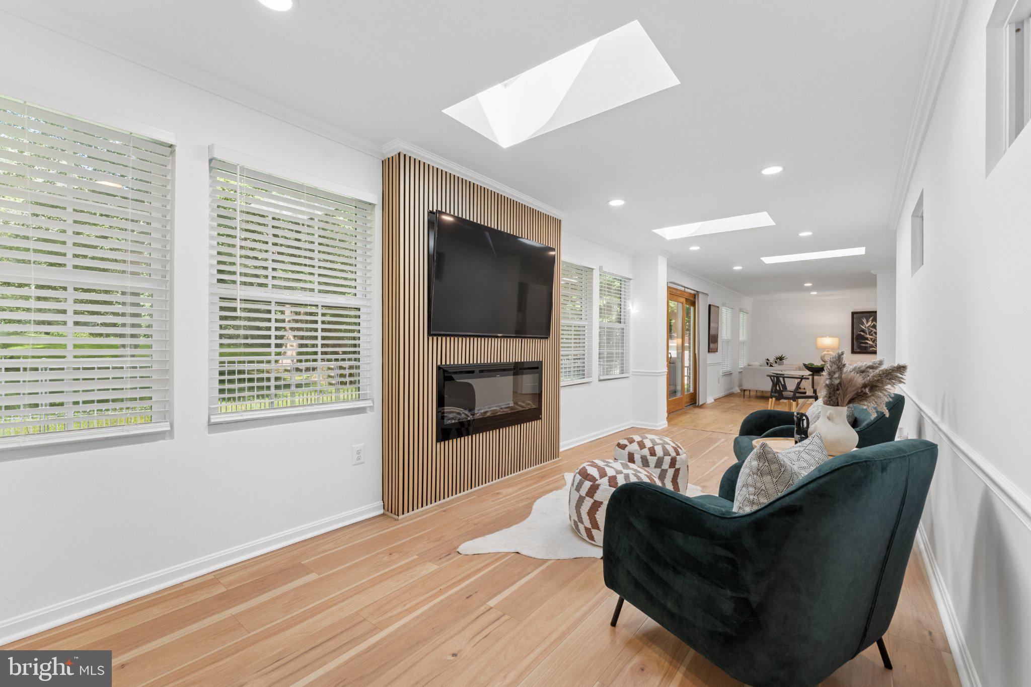 3219 Fox Mill Road Oakton, VA 22124 - Photo 20 of 87 Bright and airy modern living space.