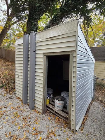 $285,000 | 4017 West 47th Street, Roeland Park, KS 66205