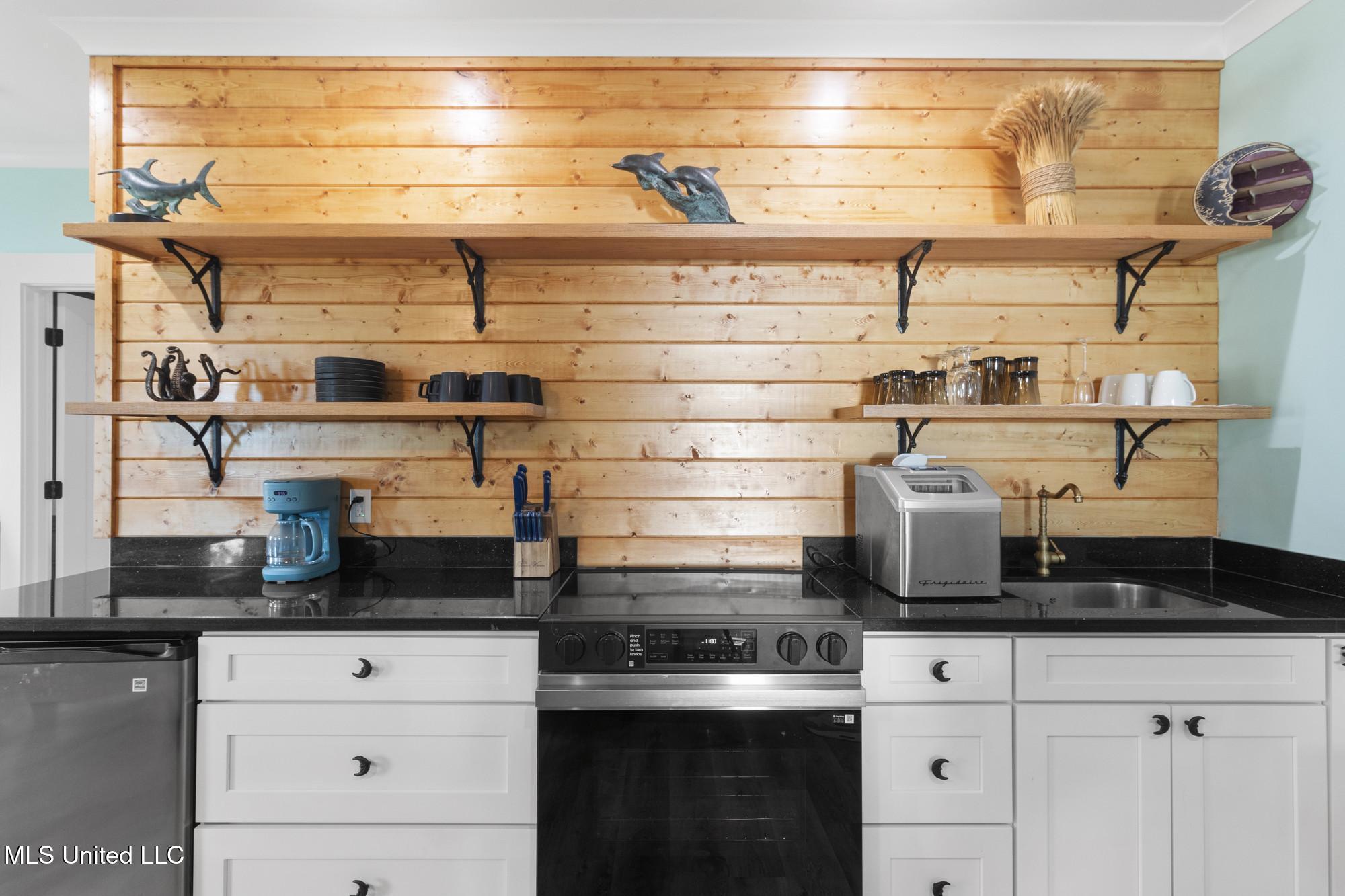 1002 East Beach Boulevard Long Beach, MS 39560 - Photo 36 of 44 IMG_6684_web