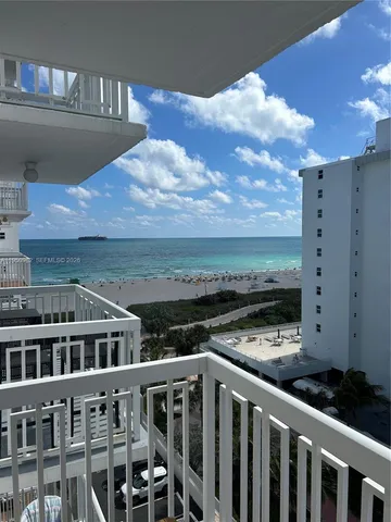 $2,750 | The Presidential, Miami Beach, FL 33139