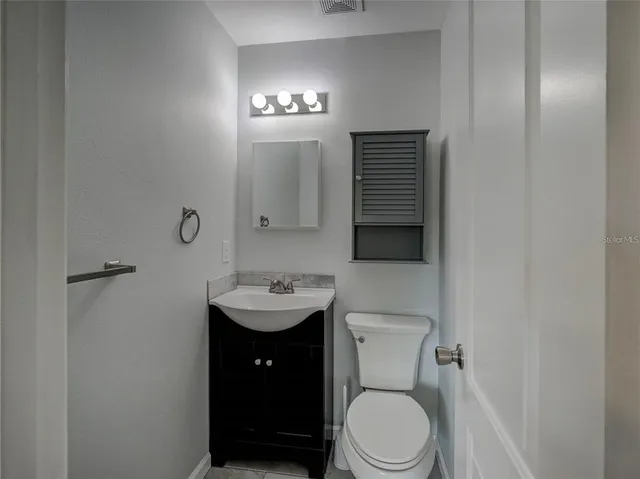 $2,000 | 1007 Sumner Boulevard, Unit C, Safety Harbor, FL 34695