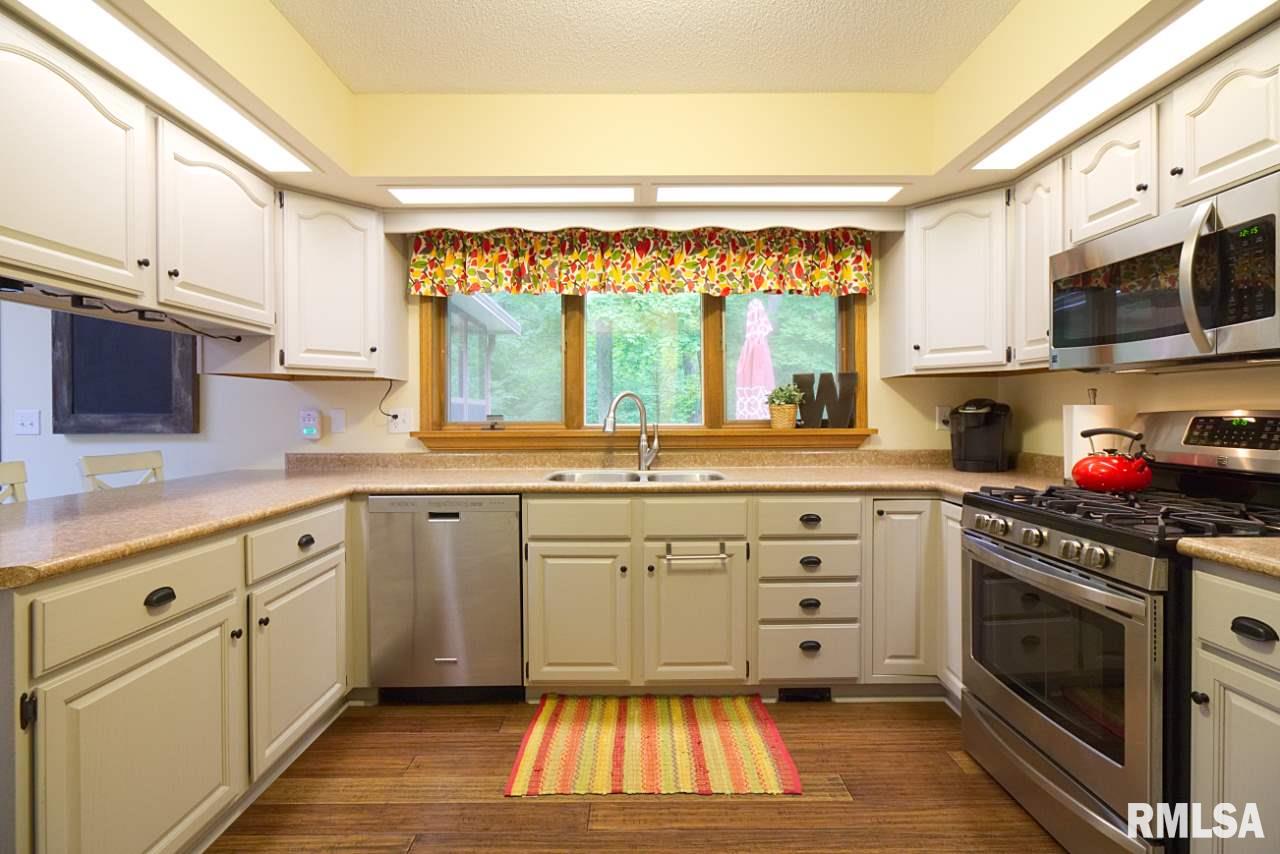 1386 Riggert Road Metamora, IL 61548 - Photo 6 of 35 Gallery Image 6