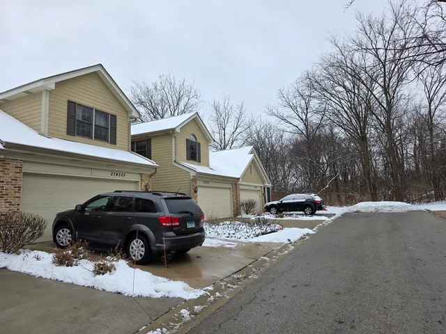 $394,900 | 27W225 Ash Court, Winfield, IL 60190