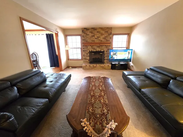 $394,900 | 27W225 Ash Court, Winfield, IL 60190