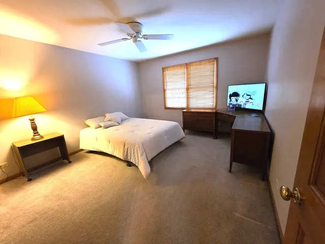 $394,900 | 27W225 Ash Court, Winfield, IL 60190