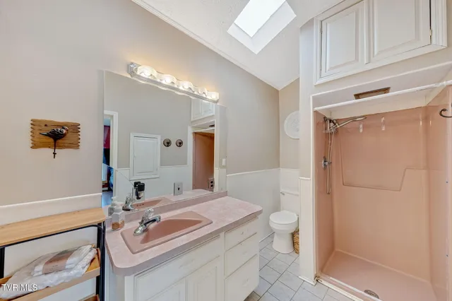 $275,000 | 530 Deck Valley Road, Bristol, TN 37620